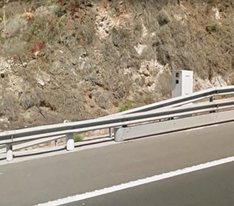 Deze flitspaal schrijft meer boetes uit dan welke andere dan ook op de Canarische Eilanden